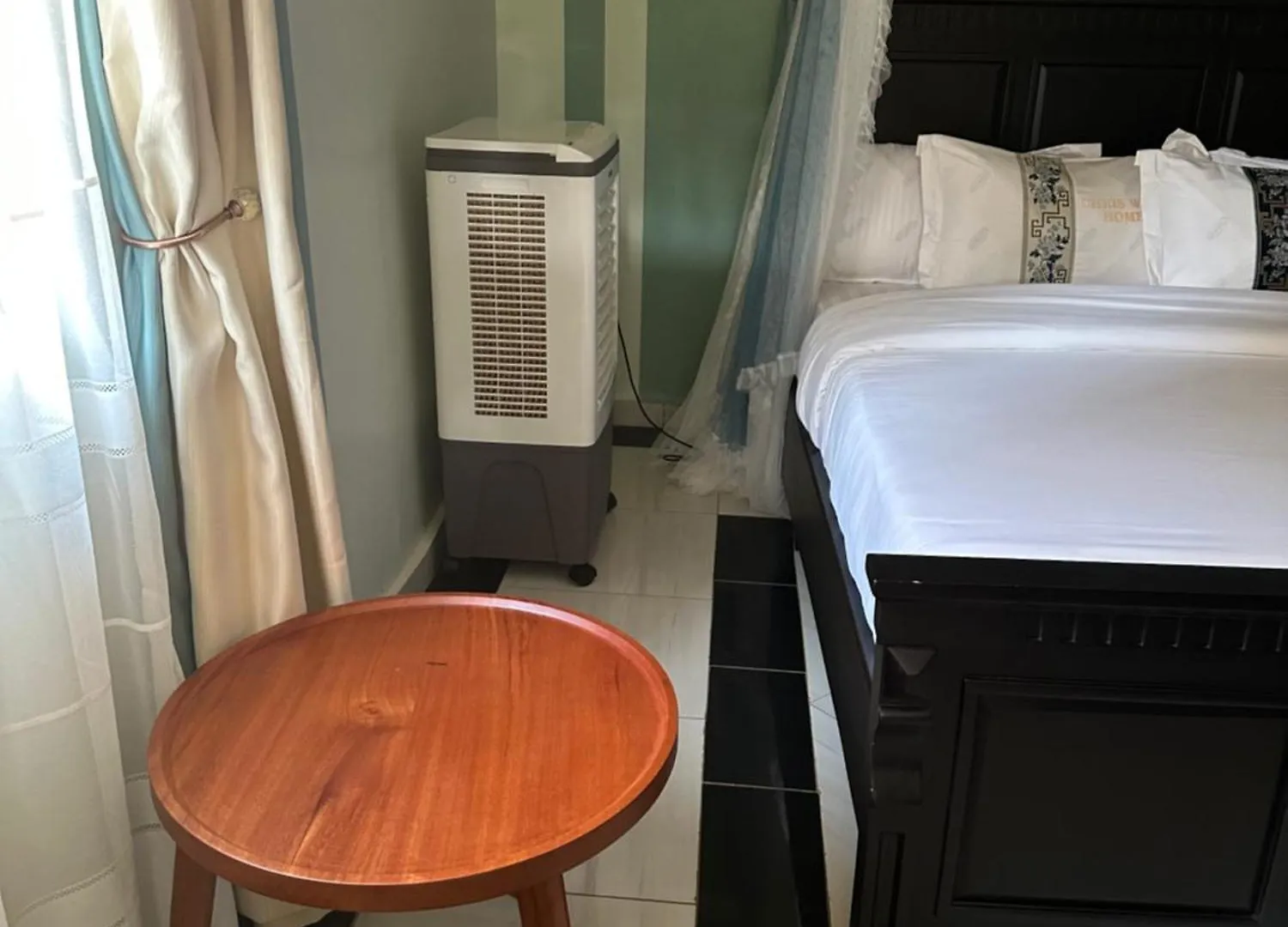 Guest house Chris Wood Homes Uganda Kampala